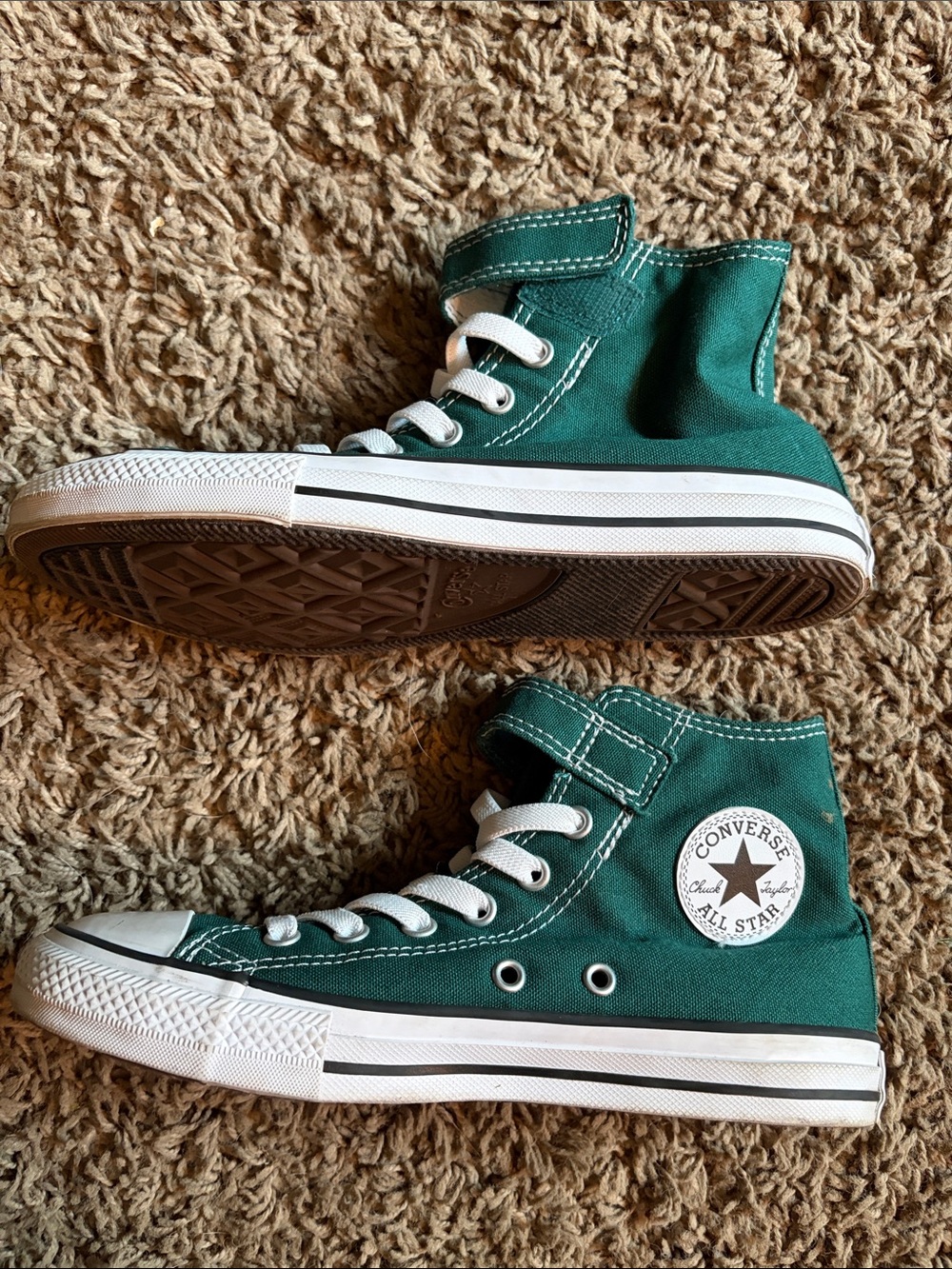 Converse Green High Top Sneakers with White Laces - Picture 4 of 6